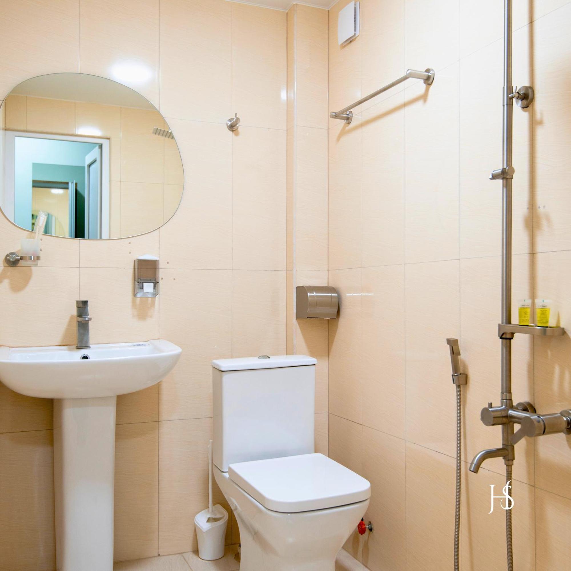 Hotel Serenity Tbilisi Esterno foto