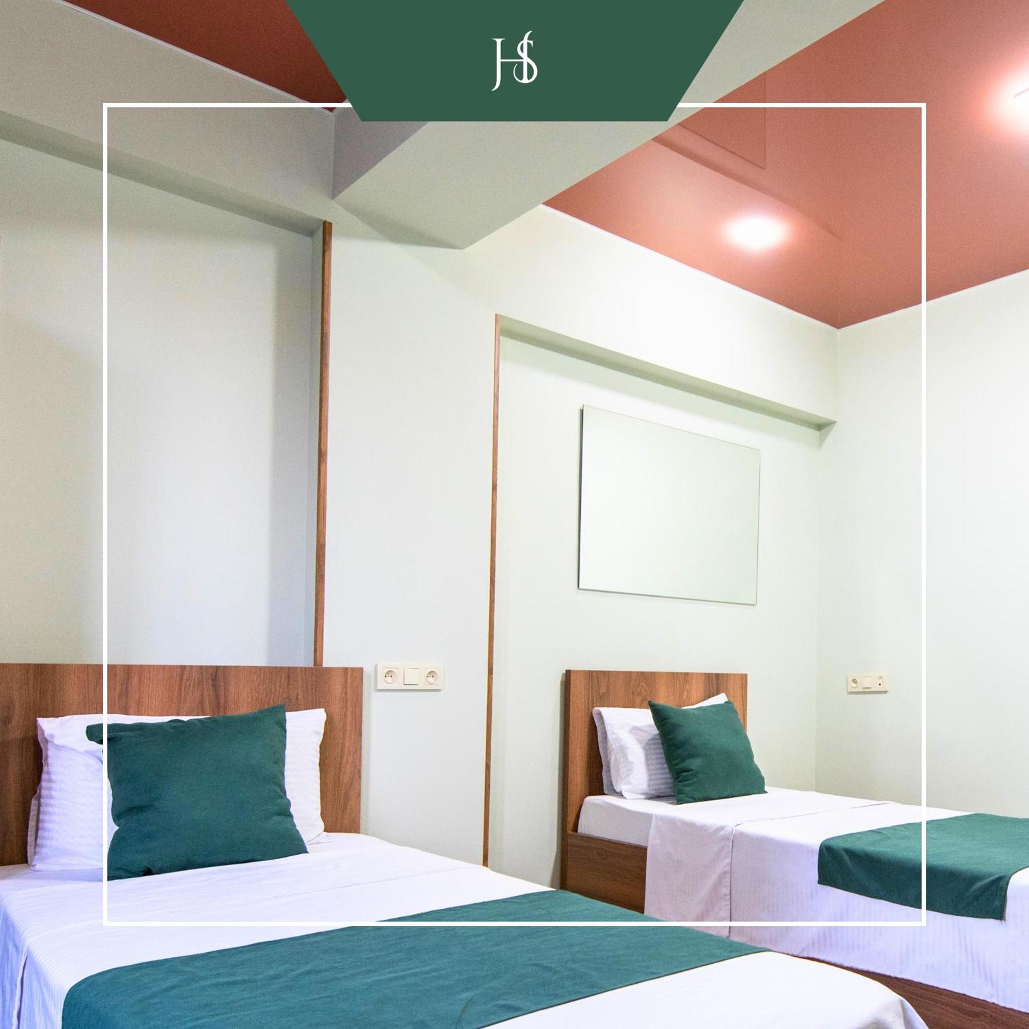 Hotel Serenity Tbilisi Esterno foto